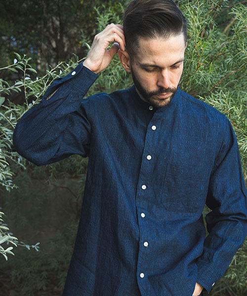 CLASSIC PATTERN INDIGO LINEN / BAND COLLAR SHIRT