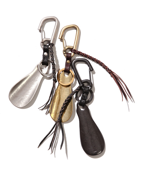 MR.OLIVE E.O.I POLISHED STEER LEATHER / BRASS SHOE HORN KEY RING